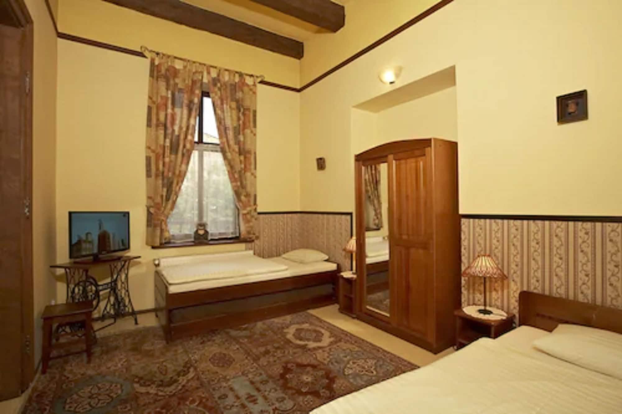 Globtroter Guest House Kraków Zewnętrze zdjęcie